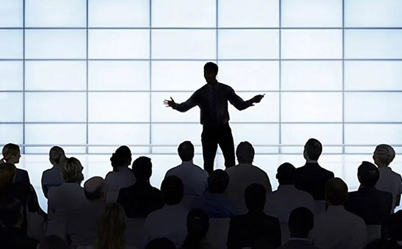 8 DNA Digital Sekretaris Daerah: Berpikir dan Berperilaku Sebagai Pemimpin Digital 1